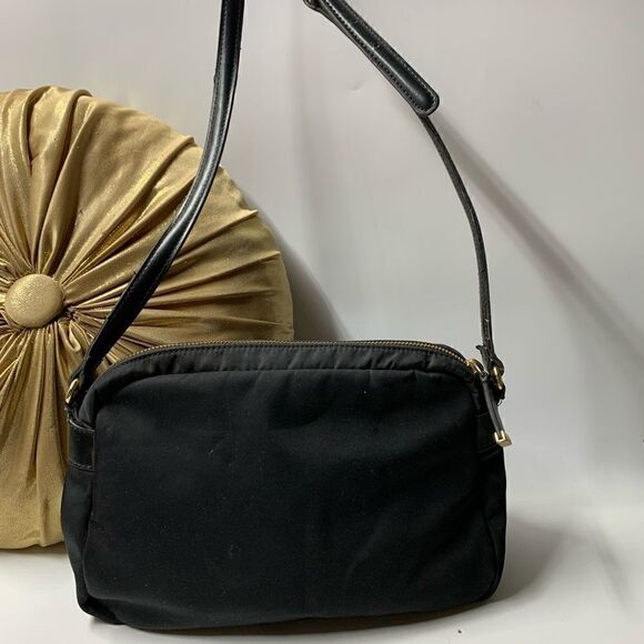 Calvin Klein Nylon Leather Trim Crossbody Black Medium - Picture 2 of 7